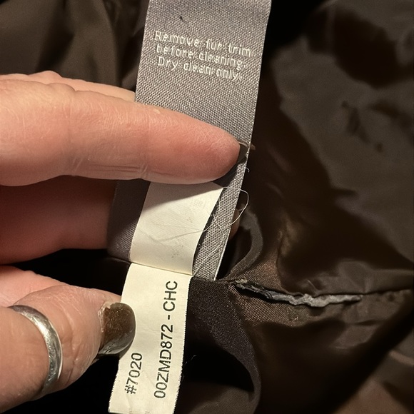 Apt 9 down-filled brown puffer coat w/removeable fur-lined hood (L) EUC! - Picture 7 of 13